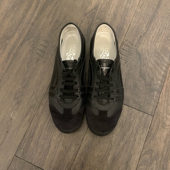 Ferragamo sneakers - Picture 2 of 5